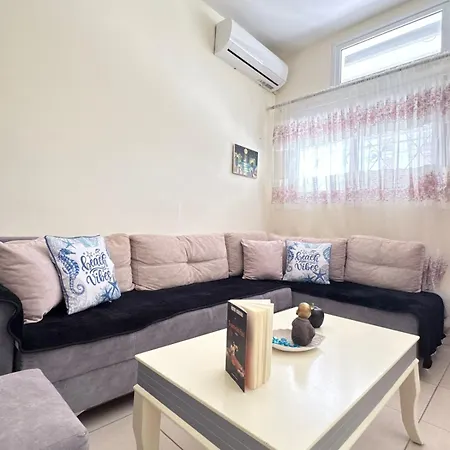 Apartment Poci - 2 Min Walk To The Vlorë